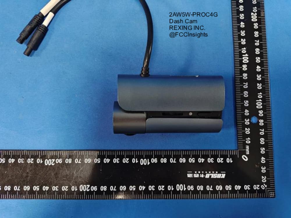 Dash Cam by REXING INC. External Photos 2