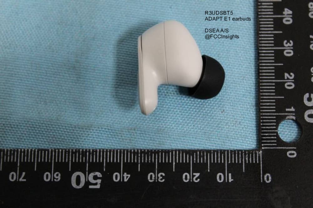 ADAPT E1 earbuds by DSEA A/S External Photos 3