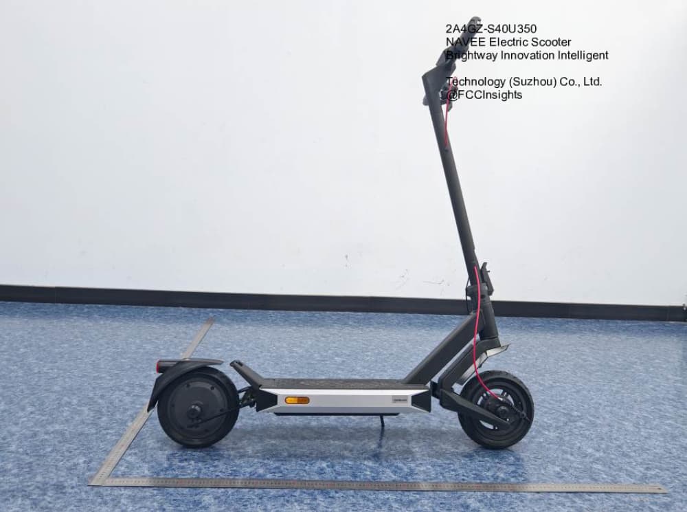NAVEE Electric Scooter by Brightway Innovation Intelligent Technology (Suzhou) Co., Ltd. External Photos 3