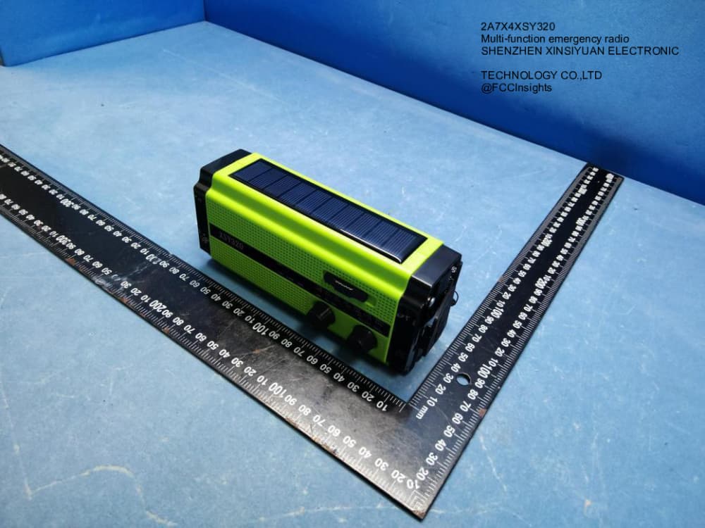 Multi-function emergency radio by SHENZHEN XINSIYUAN ELECTRONIC TECHNOLOGY CO.,LTD External Photos 2