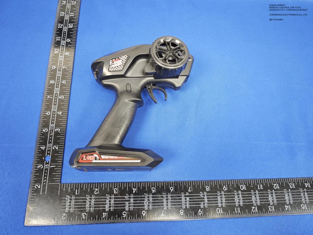 REMOTE CONTROL CAR TOYS by SHANTOU CITY CHENGHAI DISTRICT HONGWANG ELECTRONICS CO., LTD External Photos 3