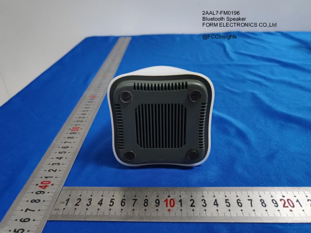 Bluetooth Speaker by FORM ELECTRONICS CO.,Ltd External Photos 3