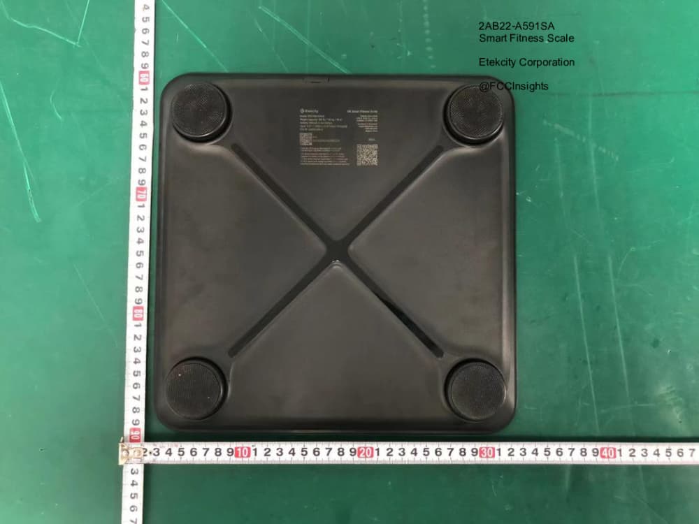 Smart Fitness Scale by Etekcity Corporation External Photos 3