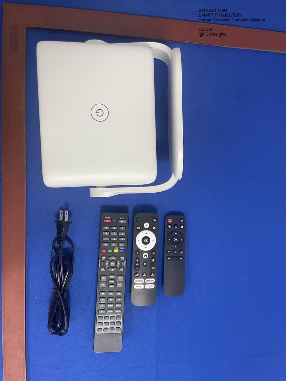 SMART PROJECTOR by Hunan Greatwall Computer System Co.,Ltd External Photos 2