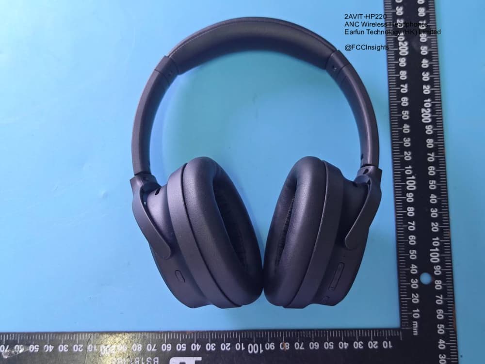 ANC Wireless Headphones by Earfun Technology (HK) Limited External Photos 2