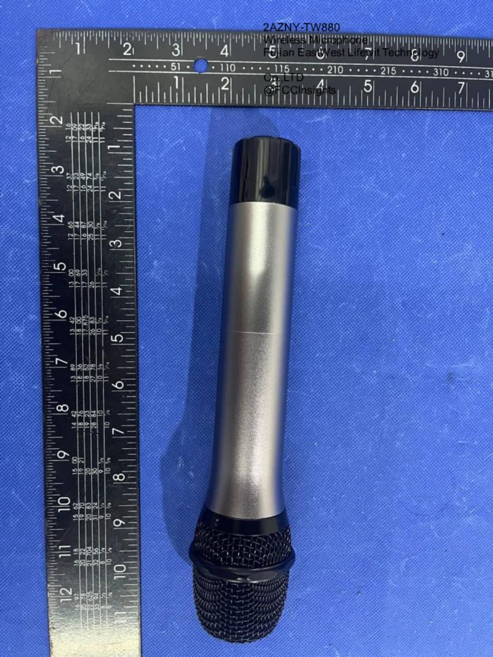 Wireless Microphone by Fujian EastWest Lifewit Technology Co.,LTD External Photos 3