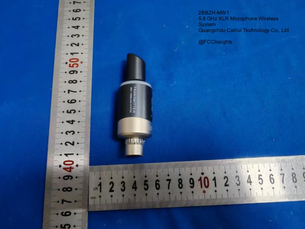 5.8 GHz XLR Microphone Wireless System by Guangzhou Caihui Technology Co., Ltd External Photos 3