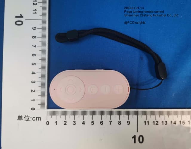 Page turning remote control by Shenzhen Chiheng Industrial Co., Ltd External Photos 2