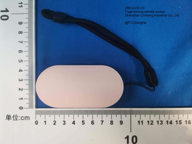Page turning remote control by Shenzhen Chiheng Industrial Co., Ltd External Photos 3