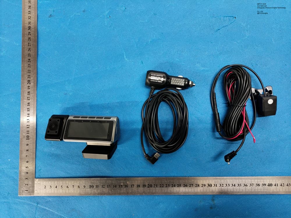 Car dashcam by Dongguan Shenyao Digital Technology Co., Ltd External Photos 2