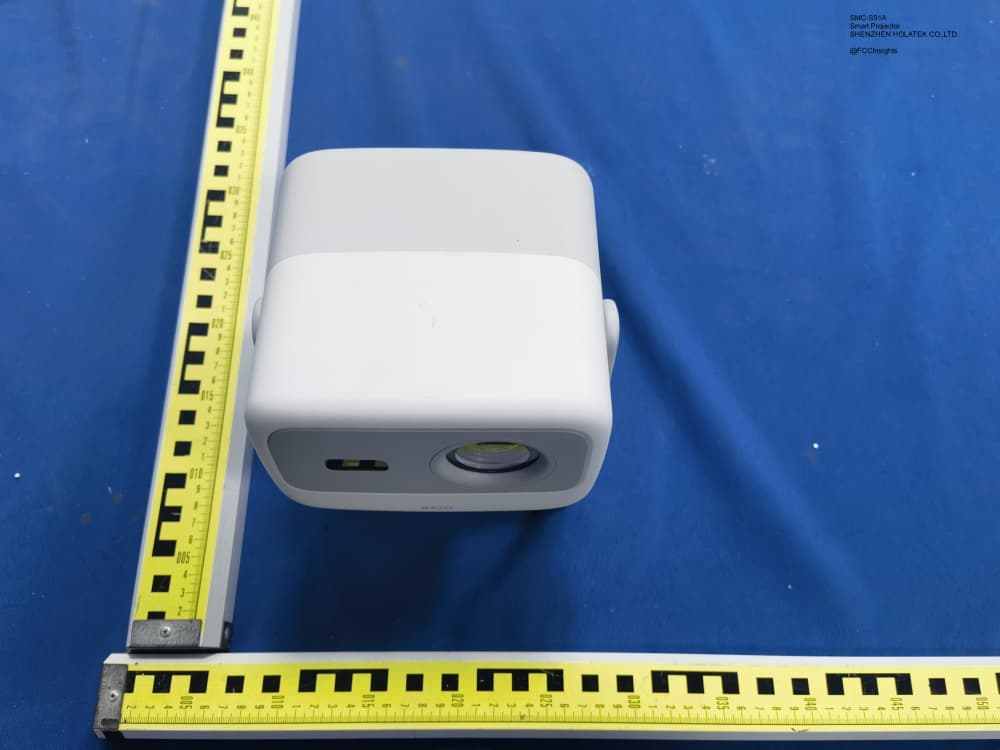 Smart Projector by SHENZHEN HOLATEK CO.,LTD. External Photos 2